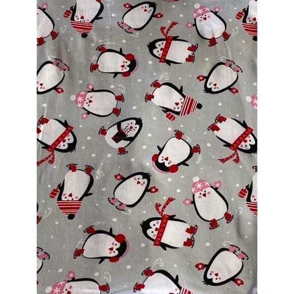 René Rofé Girl SIZE 10 Gray & Red Penguin Pajama & Scrunchie Set - Picture 2 of 6